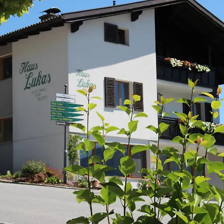 Bed & Breakfast Haus Lukas *