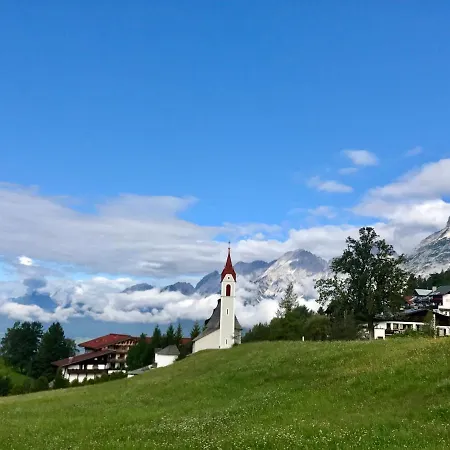Haus Lukas Bed & Breakfast Seefeld in Tirol